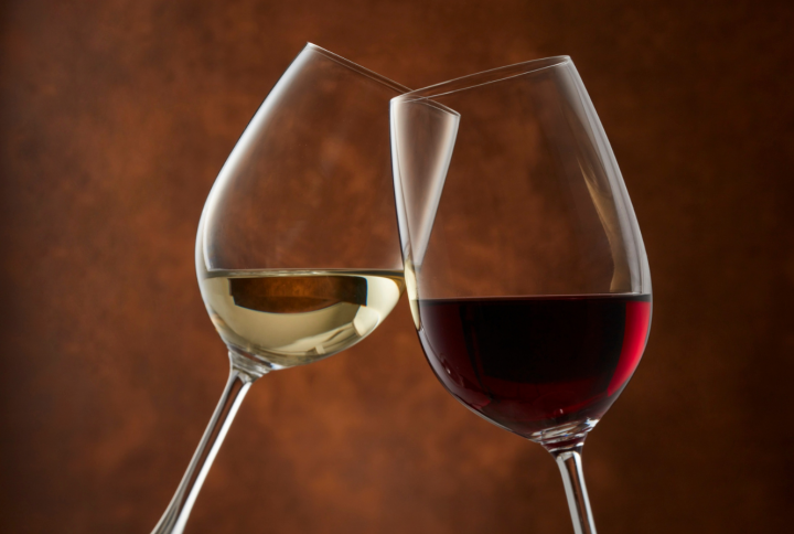 Vino-y-negocios-El-regalo-corporativo-perfecto-para-fidelizar-clientes